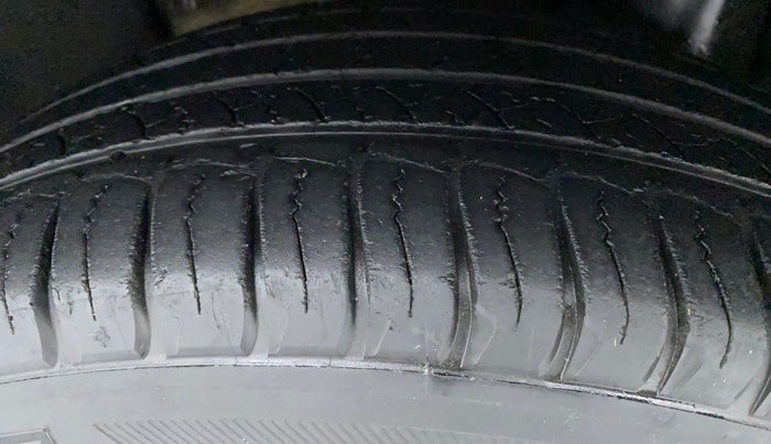 2016 Honda CRV 2.0L I-VTEC 2WD AT, Petrol, Automatic, 36,491 km, Left Rear Tyre Tread