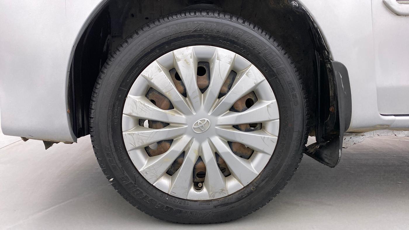 2013 Toyota Etios G, Petrol, Manual, 79,494 km, Left Front Wheel