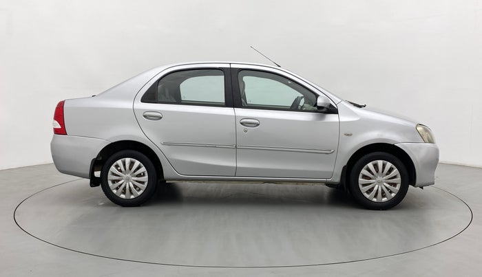2013 Toyota Etios G, Petrol, Manual, 79,494 km, Right Side View