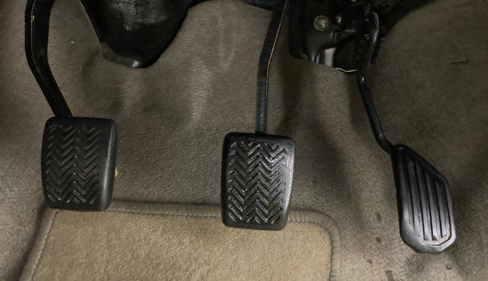 2013 Toyota Etios G, Petrol, Manual, 79,494 km, Pedals