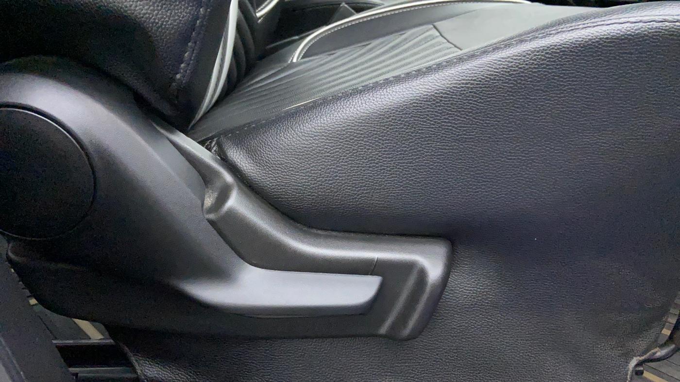 2018 Maruti IGNIS DELTA 1.2 K12, Petrol, Manual, 5,201 km, Driver Side Adjustment Panel