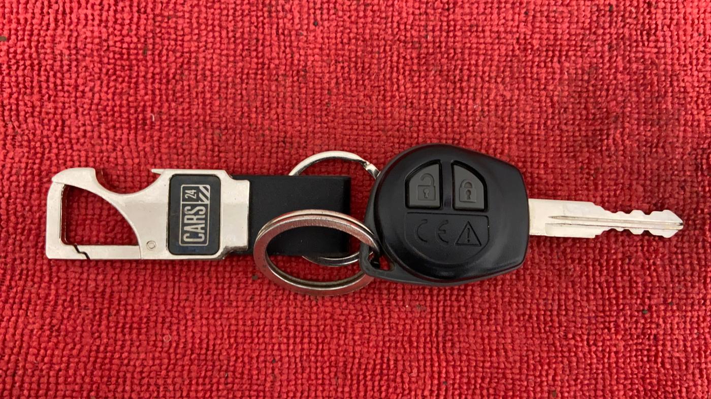 2018 Maruti IGNIS DELTA 1.2 K12, Petrol, Manual, 5,201 km, Key Close Up