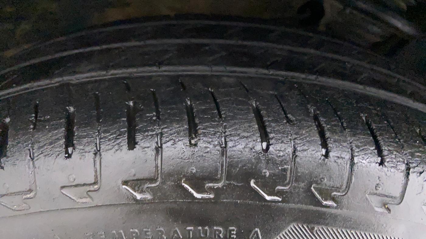 2018 Maruti IGNIS DELTA 1.2 K12, Petrol, Manual, 5,201 km, Right Rear Tyre Tread