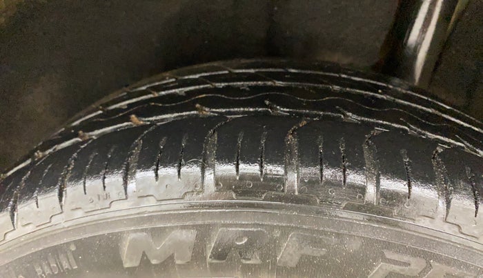 2019 Maruti Vitara Brezza ZDI PLUS AMT, Diesel, Automatic, 1,08,164 km, Left Rear Tyre Tread