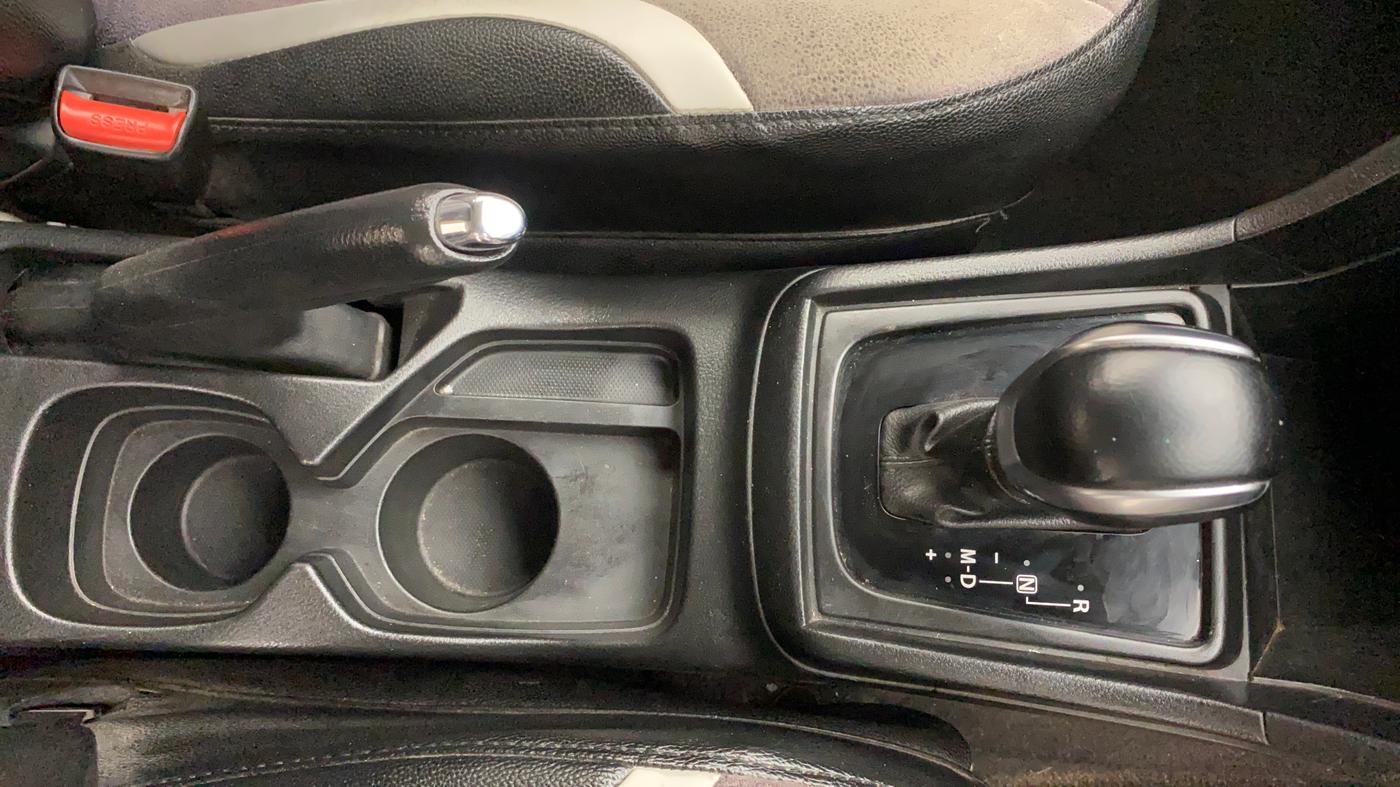 2019 Maruti Vitara Brezza ZDI PLUS AMT, Diesel, Automatic, 1,08,473 km, Gear Lever