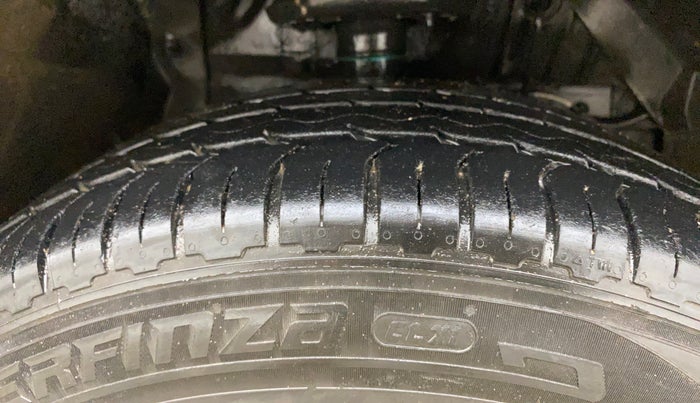 2019 Maruti Vitara Brezza ZDI PLUS AMT, Diesel, Automatic, 1,08,164 km, Right Front Tyre Tread