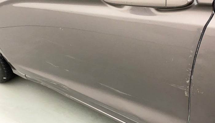 2016 Honda Jazz 1.2L I-VTEC S, Petrol, Manual, 61,496 km, Front passenger door - Minor scratches