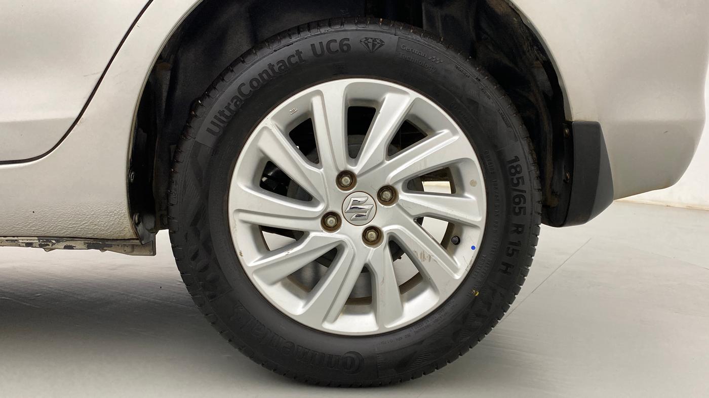 2015 Maruti Swift Dzire ZDI, Diesel, Manual, 37,746 km, Left Rear Wheel