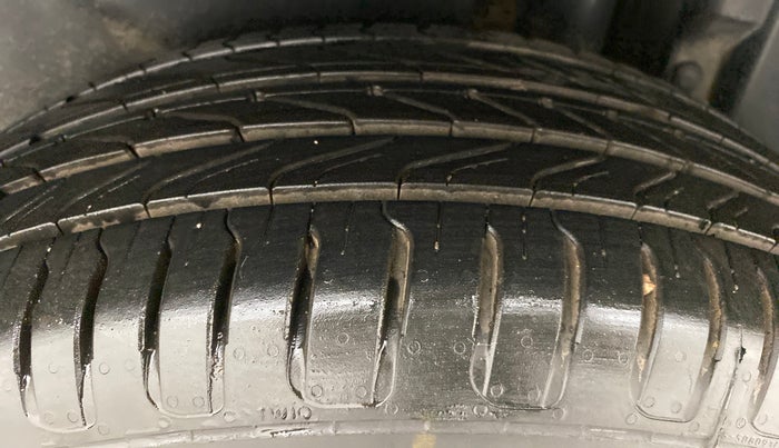 2015 Maruti Swift Dzire ZDI, Diesel, Manual, 37,746 km, Left Rear Tyre Tread