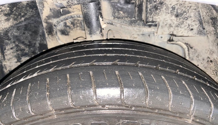 2022 Tata NEXON XM PETROL, Petrol, Manual, 60,326 km, Right Front Tyre Tread