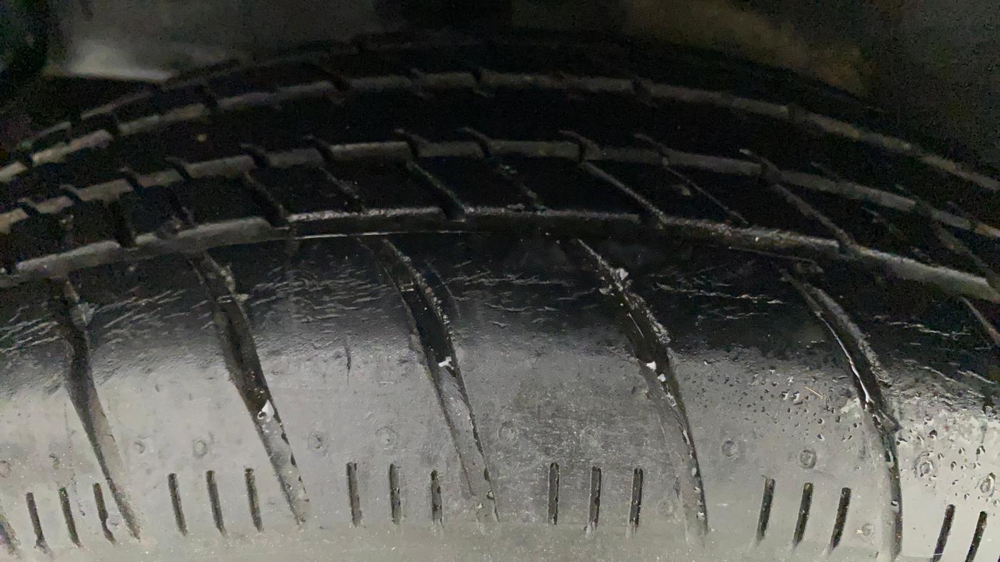 2016 Maruti Celerio ZXI AMT, Petrol, Automatic, 19,759 km, Right Rear Tyre Tread