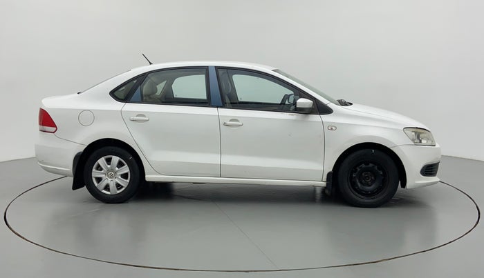 2011 Volkswagen Vento TRENDLINE 1.6, Petrol, Manual, 67,193 km, Right Side View