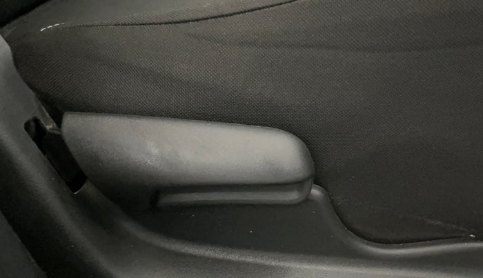 2021 Maruti S Cross DELTA 1.5, Petrol, Manual, 85,389 km, Driver Side Adjustment Panel