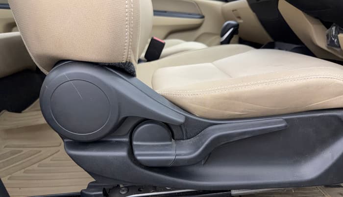 2024 Honda Amaze 1.2L I-VTEC VX CVT, Petrol, Automatic, 24,424 km, Driver Side Adjustment Panel