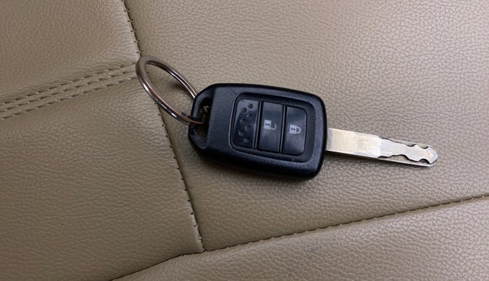 2018 Honda Jazz 1.2L I-VTEC V, Petrol, Manual, 63,157 km, Key Close Up