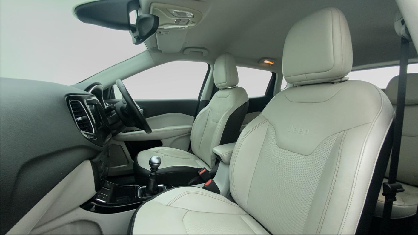 2018 Jeep Compass 2.0 LIMITED, Diesel, Manual, 45,312 km, Right Side Front Door Cabin