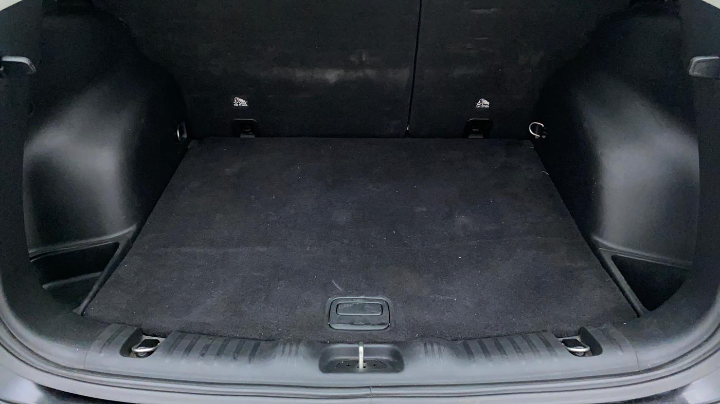 2018 Jeep Compass 2.0 LIMITED, Diesel, Manual, 45,312 km, Boot Inside
