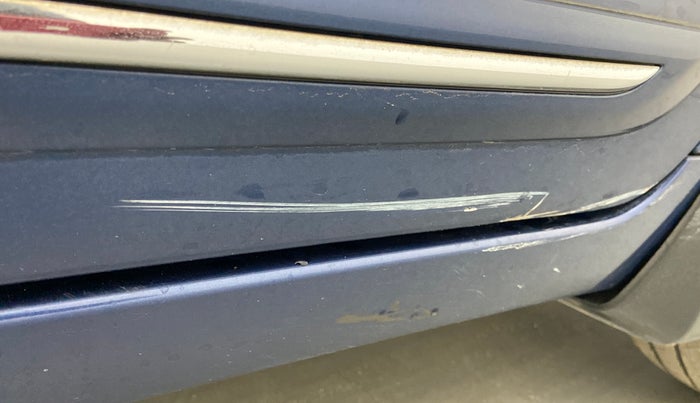 2019 Maruti Baleno DELTA PETROL 1.2, Petrol, Manual, 63,840 km, Driver-side door - Minor scratches