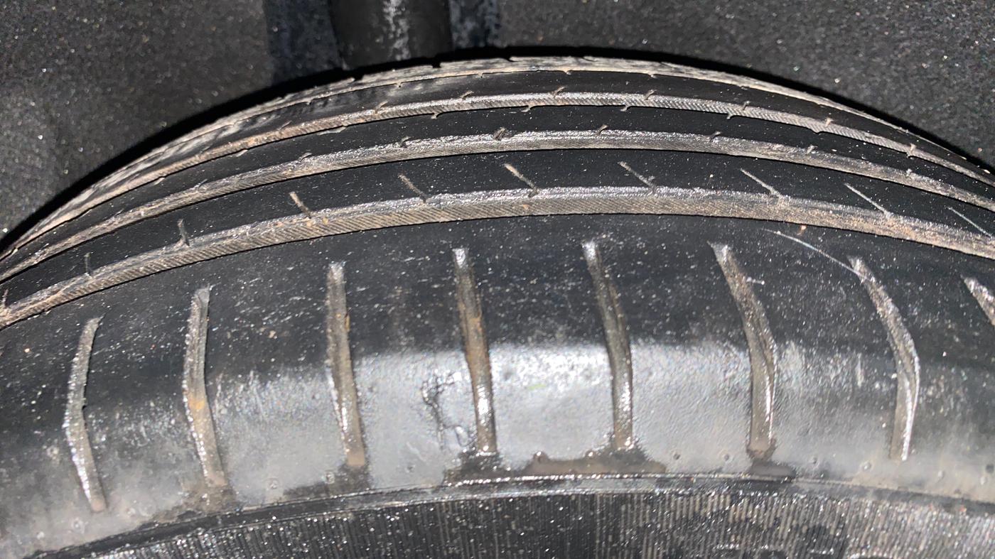 2016 Maruti Baleno ZETA PETROL 1.2, Petrol, Manual, 69,973 km, Right Rear Tyre Tread