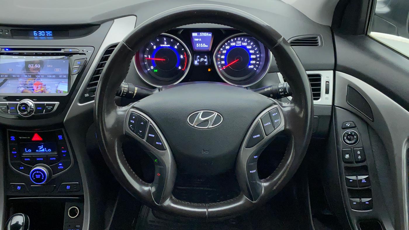 2015 Hyundai New Elantra 1.6 SX AT, Diesel, Automatic, 58,252 km, Steering Wheel Close Up