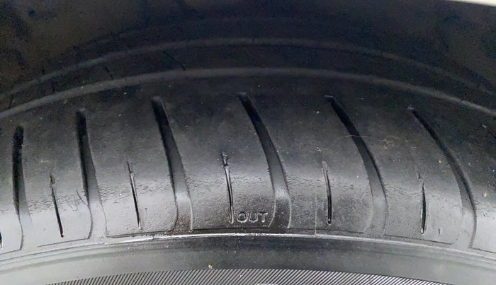2015 Hyundai New Elantra 1.6 SX AT, Diesel, Automatic, 58,252 km, Right Front Tyre Tread