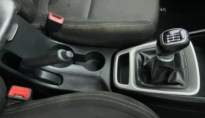 2020 Hyundai VENUE 1.5 SX CRDI MT, Diesel, Manual, 34,757 km, Gear Lever