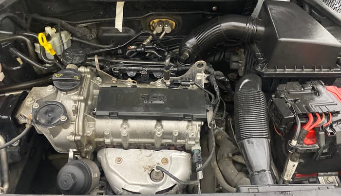 2015 Volkswagen Polo HIGHLINE1.2L, Petrol, Manual, 20,755 km, Engine View