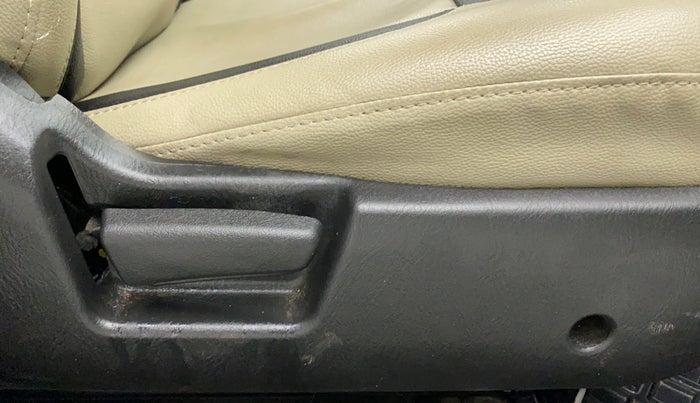 2021 Maruti Alto LXI OPT, Petrol, Manual, 29,147 km, Driver Side Adjustment Panel