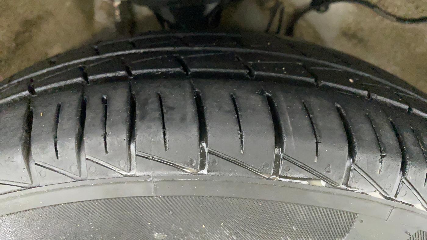 2021 Maruti Alto LXI OPT, Petrol, Manual, 29,147 km, Right Front Tyre Tread