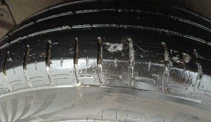 2020 Hyundai GRAND I10 NIOS SPORTZ AMT 1.2 KAPPA VTVT, Petrol, Automatic, 33,023 km, Right Rear Tyre Tread