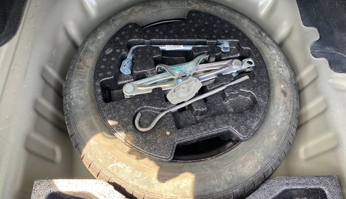 2023 Maruti Ciaz ZETA 1.5 SHVS MT PETROL, Petrol, Manual, 39,290 km, Spare Tyre