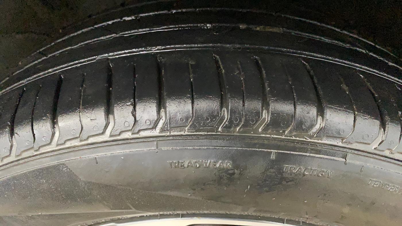2019 Hyundai VENUE SX 1.0 TURBO, Petrol, Manual, 86,837 km, Right Front Tyre Tread