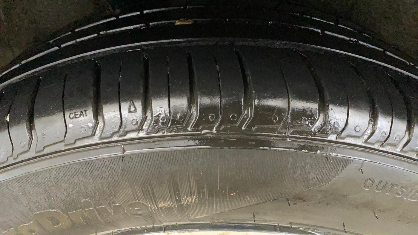 2019 Hyundai VENUE SX 1.0 TURBO, Petrol, Manual, 86,837 km, Right Rear Tyre Tread