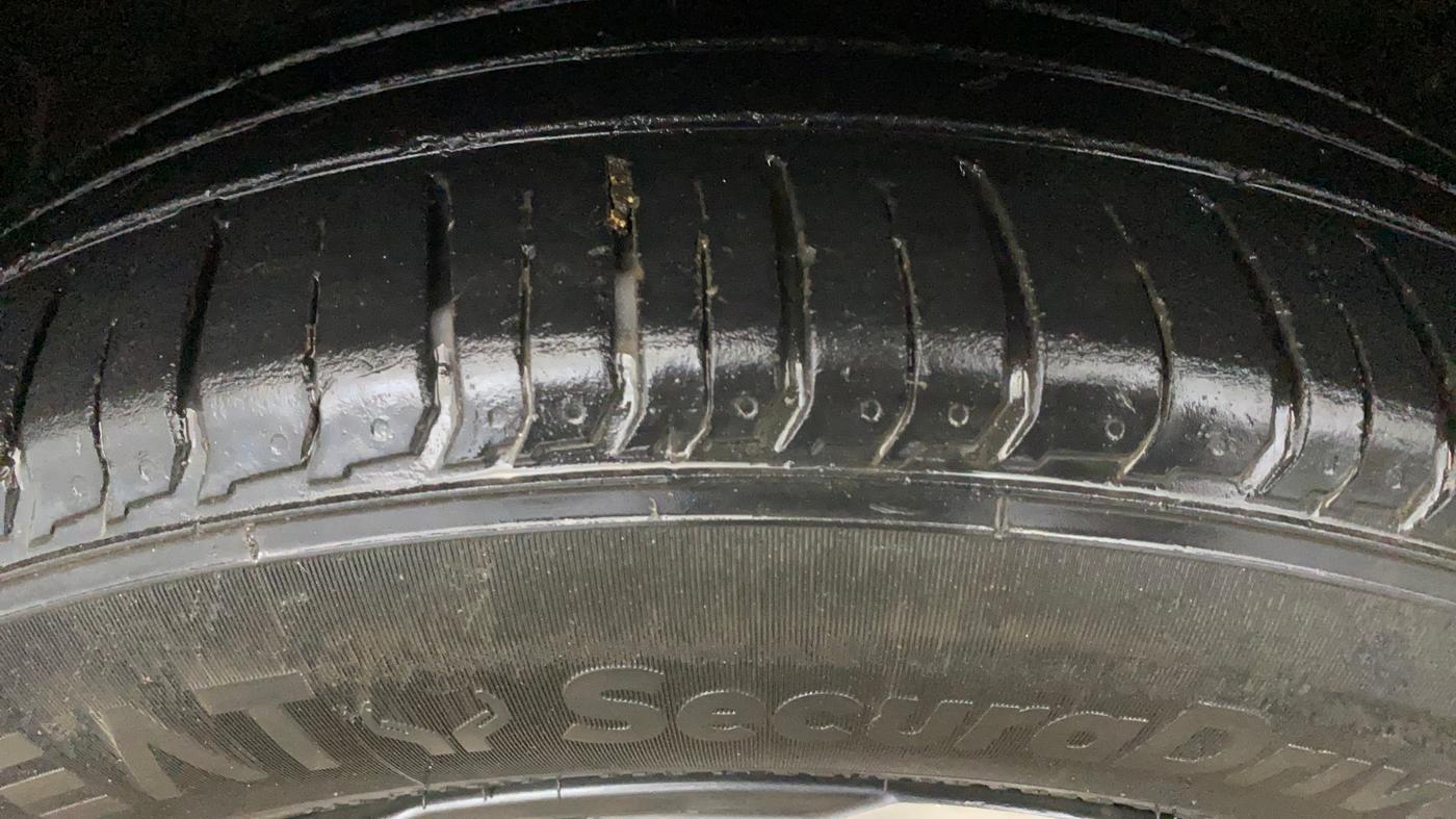 2019 Hyundai VENUE SX 1.0 TURBO, Petrol, Manual, 86,837 km, Left Front Tyre Tread
