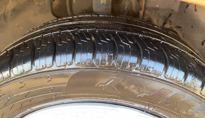 2017 Tata Tiago XZ PETROL, Petrol, Manual, 53,232 km, Right Front Tyre Tread