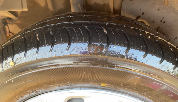 2017 Tata Tiago XZ PETROL, Petrol, Manual, 53,232 km, Right Rear Tyre Tread