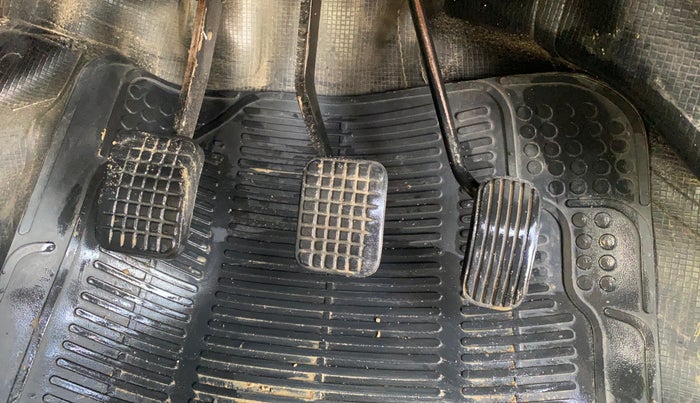 2017 Tata Tiago XZ PETROL, Petrol, Manual, 53,232 km, Pedals