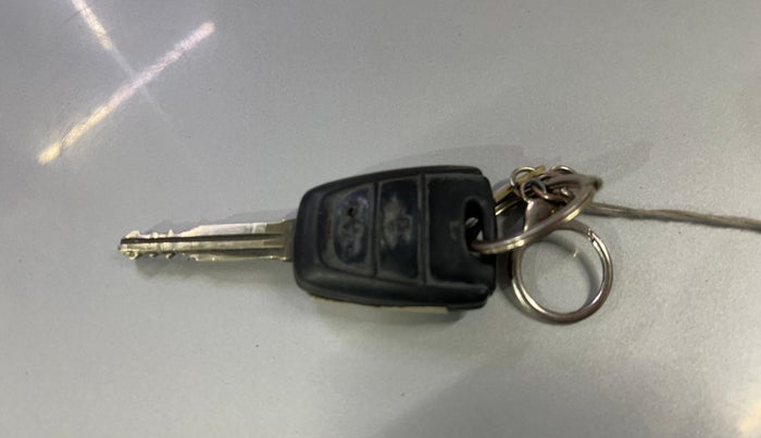 2016 Hyundai Grand i10 SPORTZ 1.2 KAPPA VTVT, Petrol, Manual, 89,264 km, Key Close Up