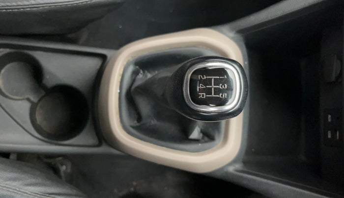 2016 Hyundai Grand i10 SPORTZ 1.2 KAPPA VTVT, Petrol, Manual, 89,264 km, Gear Lever