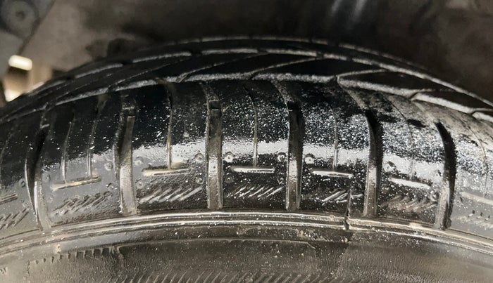 2016 Hyundai Grand i10 SPORTZ 1.2 KAPPA VTVT, Petrol, Manual, 89,264 km, Right Rear Tyre Tread