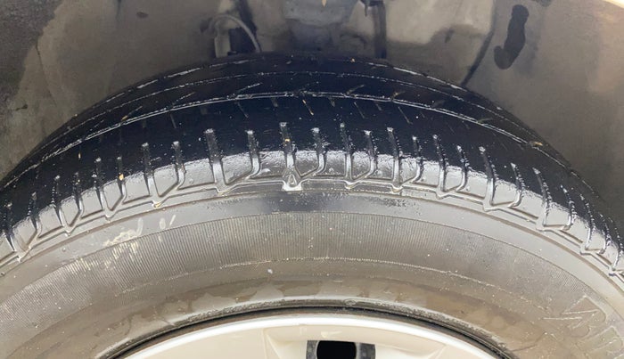 2018 Hyundai Elite i20 MAGNA EXECUTIVE 1.2, Petrol, Manual, 55,085 km, Right Front Tyre Tread