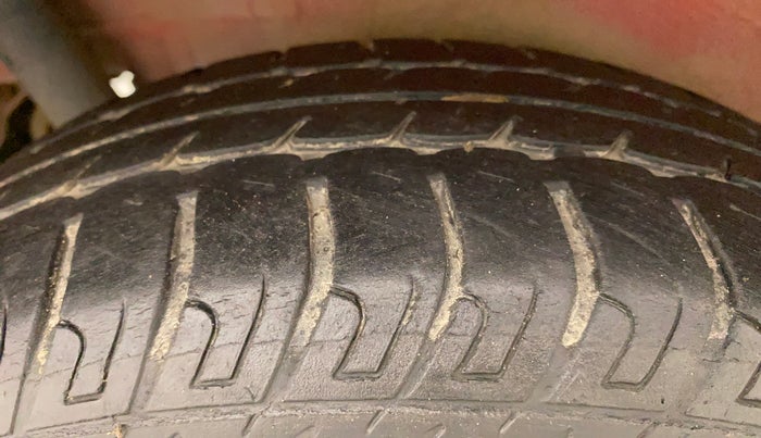 2016 Maruti Wagon R 1.0 VXI, Petrol, Manual, 73,033 km, Right Rear Tyre Tread