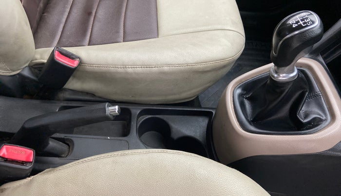 2015 Hyundai Xcent S 1.1 CRDI, Diesel, Manual, 71,511 km, Gear Lever