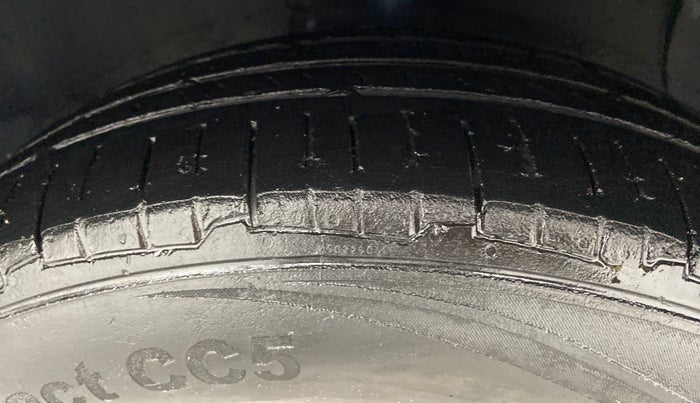 2015 Hyundai Xcent S 1.1 CRDI, Diesel, Manual, 71,511 km, Right Front Tyre Tread