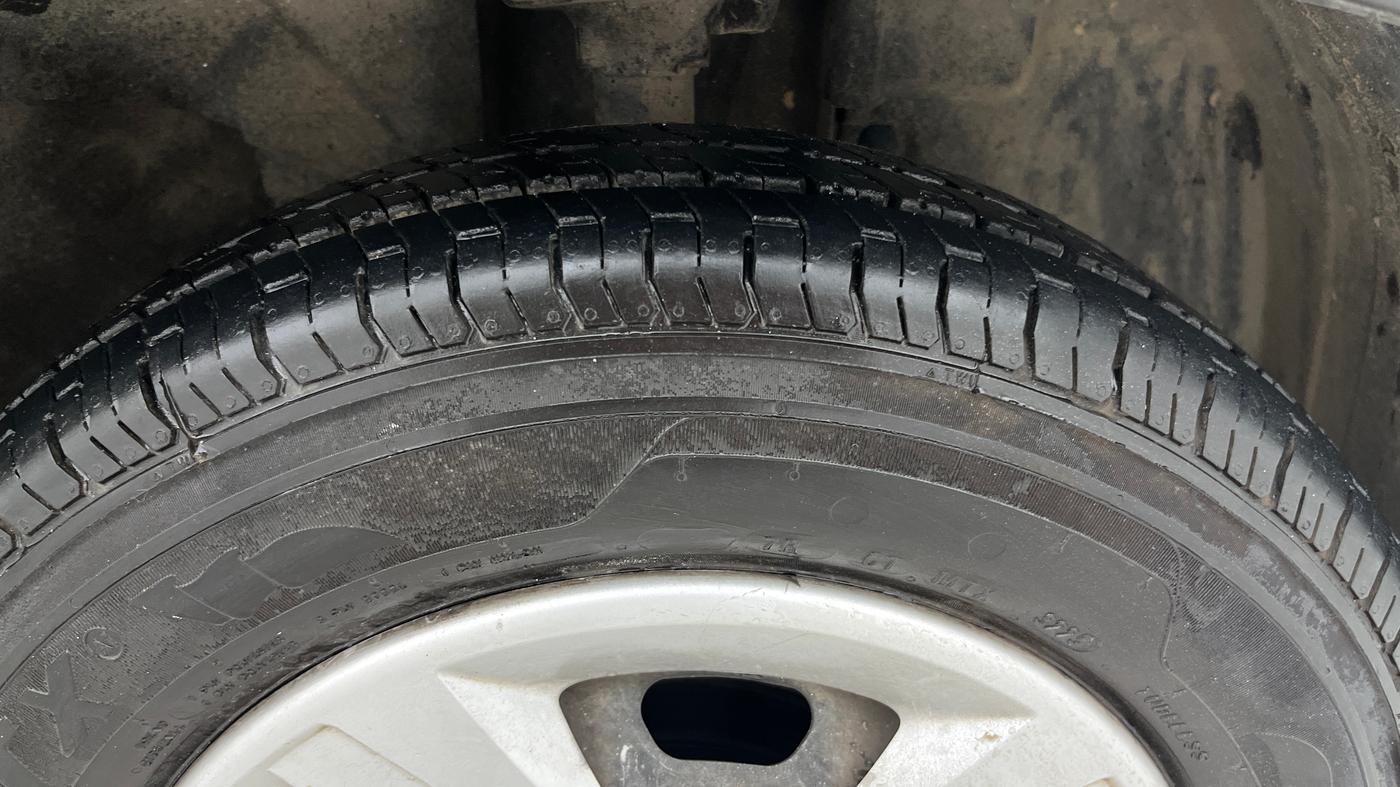 2015 Renault Kwid RXT 0.8, Petrol, Manual, 78,073 km, Right Front Tyre Tread