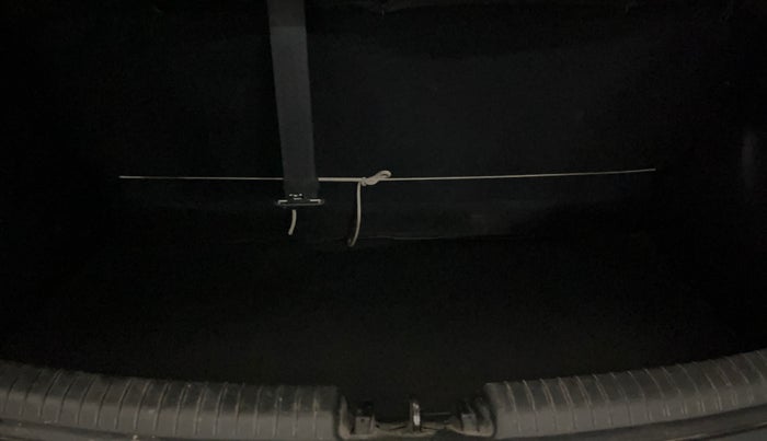 2017 Hyundai Grand i10 SPORTZ 1.2 KAPPA VTVT, Petrol, Manual, 32,518 km, Boot Inside