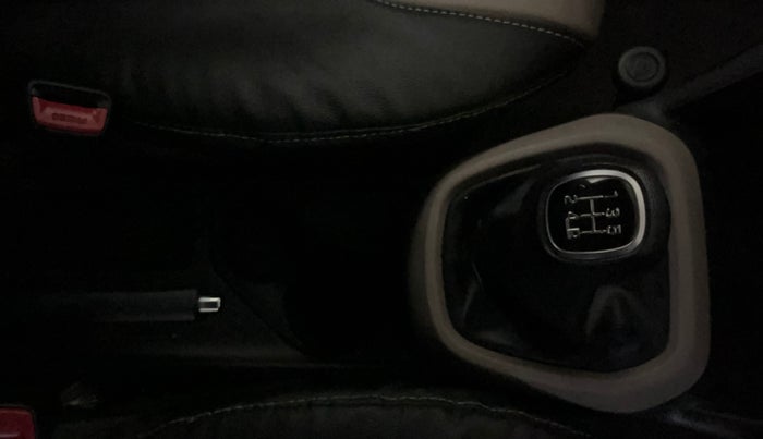 2017 Hyundai Grand i10 SPORTZ 1.2 KAPPA VTVT, Petrol, Manual, 32,518 km, Gear Lever