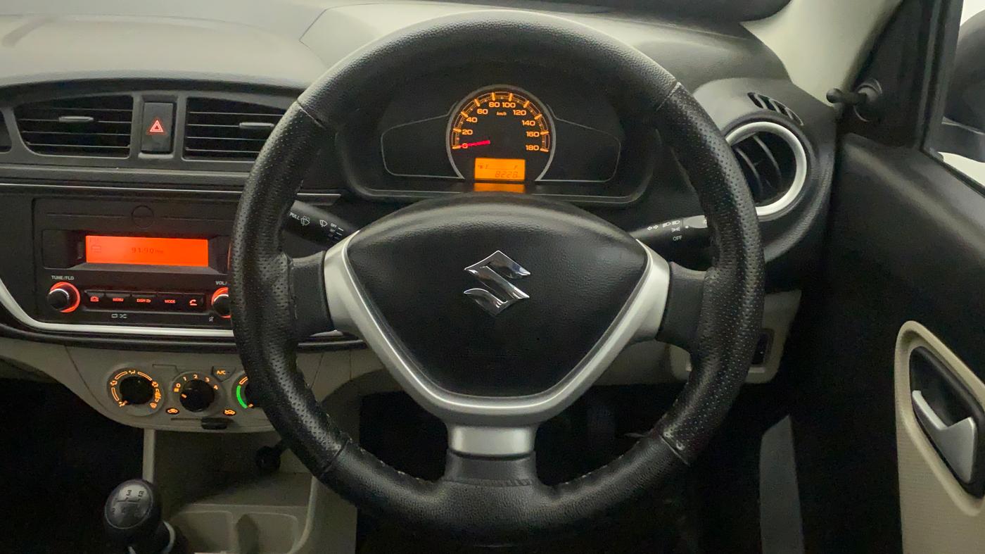 2022 Maruti Alto VXI, Petrol, Manual, 8,228 km, Steering Wheel Close Up