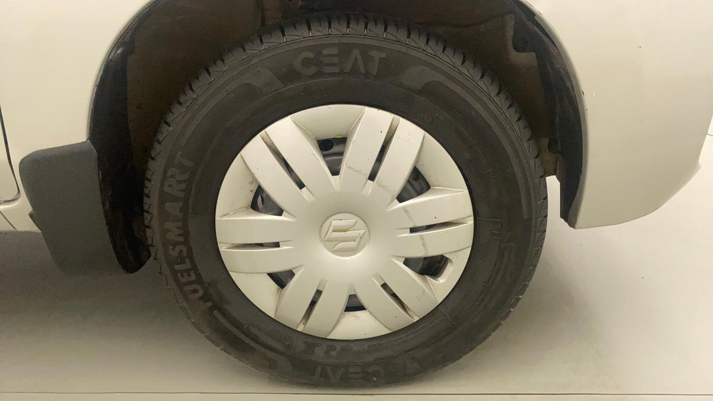 2022 Maruti Alto VXI, Petrol, Manual, 8,228 km, Right Front Wheel