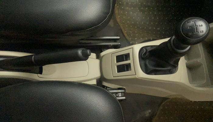2022 Maruti Alto VXI, Petrol, Manual, 8,228 km, Gear Lever